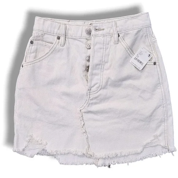 Free People Brea White Cutoff Distressed Button Fly Mini Denim Skirt Size 24 - Picture 2 of 8